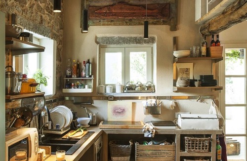 Seccheto House | Pomegranate House 5