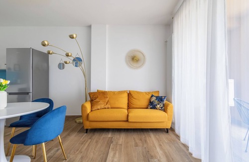 Marta Apartment | Position Terrace 2 bedrooms Wi-Fi Kitchen TV 4k