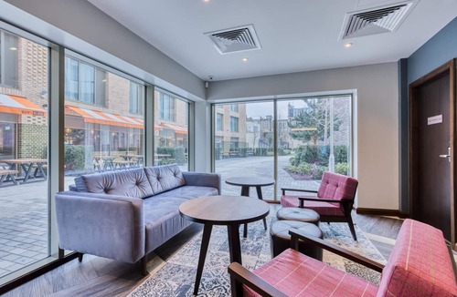 Waterloo Hotel | Premier Inn London Southwark - Southwark Station