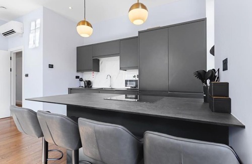 Pimlico Apartment | Prime Central London Stay, modern Apartments with AC