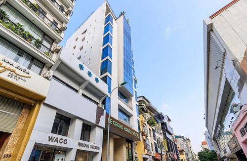 Dong Da House | Prime Hanoi Stay | Sleek & Stylish City Access