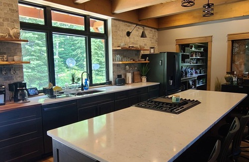 Lead Cabin | Private cabin on gated 12 acres located close to Deadwood, Sturgis and Lead.
