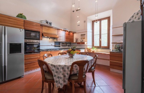 Chiusi Villa | Private Villa with private pool, A/C, hot tub, WIFI, TV, terrace, pets allowed, panoramic view