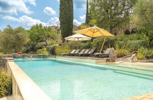 Radda in Chianti Villa | Private Villa with private pool, WIFI, hot tub, TV, patio, panoramic view, close to Greve In Chianti