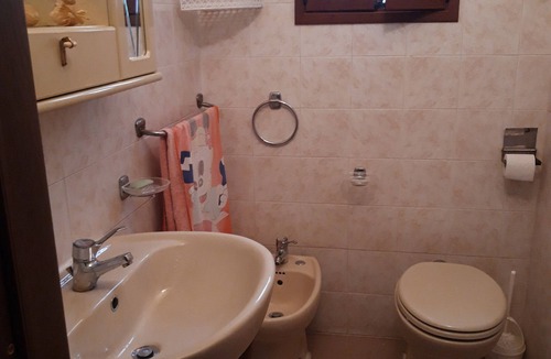 Saracena House | PROMOTION Aunt Lina's holiday home a few steps from the center, 6 beds