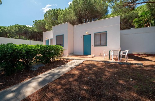 Mandrione House | Property In A Holiday Village 'Monolocale 3 Posti Letto' with Shared Pool and Air Conditioning