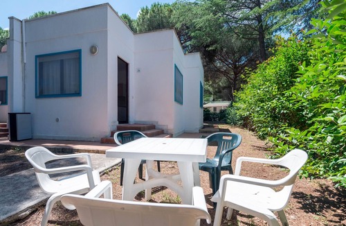 Mandrione House | Property In A Holiday Village 'Monolocale 3 Posti Letto' with Shared Pool and Air Conditioning