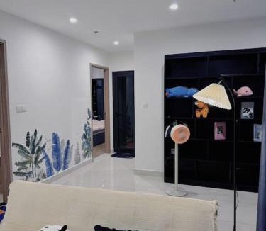 District 9 Apartment | Qinie Home