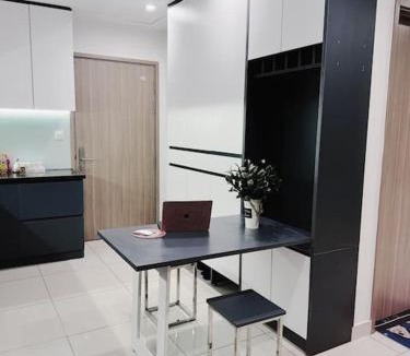 District 9 Apartment | Qinie Home