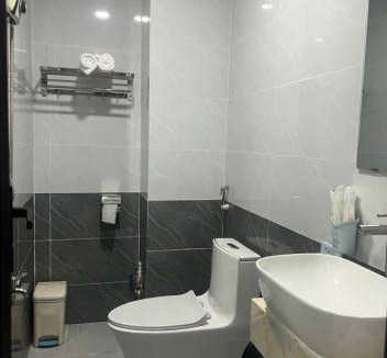 Tan Binh Hotel | Quốc Minh Trung Hotel