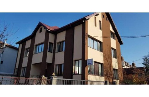 Cluj-Napoca Apartment | Quadruple Room with Private Bathroom