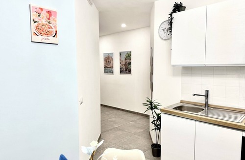 Prenestino-Centocelle House | Quiet room with private bath in Rome, Metro C