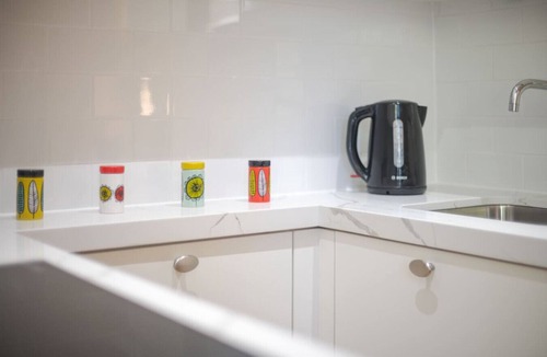 Hampstead Apartment | Quirky Hampstead Flat (RH6)
