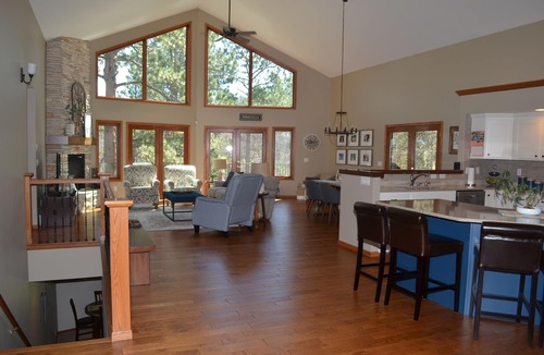 Spearfish House | Rally Sturgis For Rent - Beautiful mountain getaway