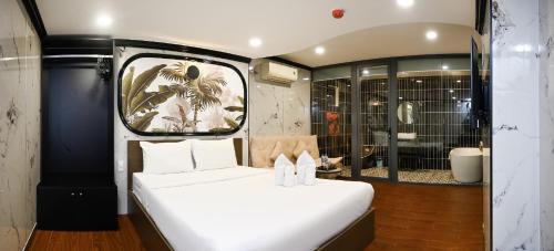 Tan Binh Hotel | Red Sun Airport Saigon Hotel