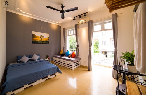 Nhat Tan House | Refreshing & Tranquil Suite - Em Em Homestay Ha Noi