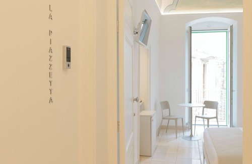 Molfetta Bed & Breakfast | [Relais La Muraglia] La Piazzetta - Luxury Central - Molfetta