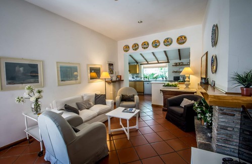 Lake Bracciano Villa | Relax and Culture: Villa near Rome on the lake shore, with private beach