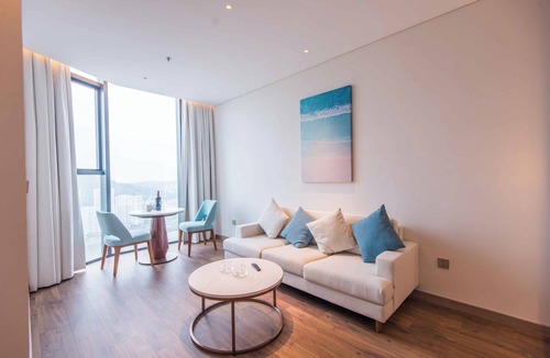 Bai Chay Apartment | Relax at A La Carte Ha Long with Anstay Management
