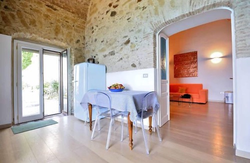 Pizzo Apartment | Relax at PALAZZO PIZZO RESIDENCE in charming fisher village by the sea