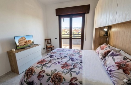 Borghesiana Apartment | Relaxation near Rome: bright terrace, metro 5 min to center