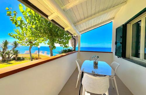 Riaci Apartment | Residence Araba Fenice Tropea