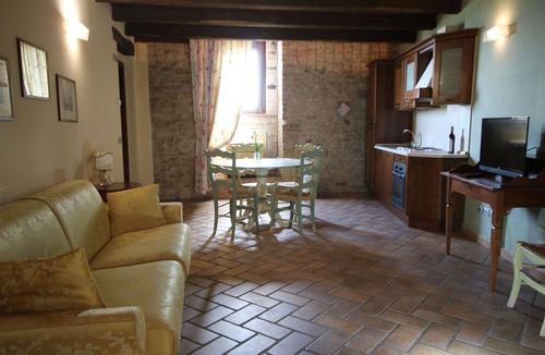 Monteprandone Apartment | Residence in Monteprandone with 2 bedrooms sleeps 6