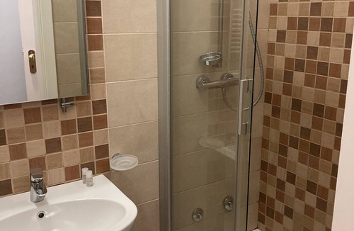 Avezzano House | Residence le Ginestre Apartment No. 2 Two-room apartment 2 beds