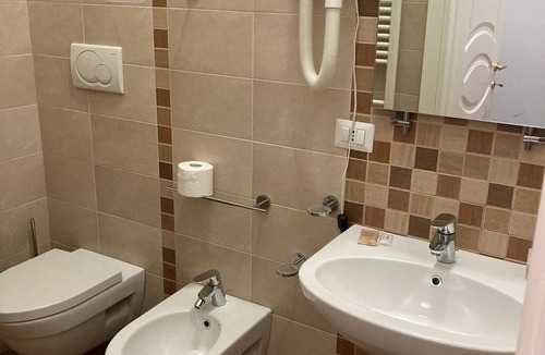 Avezzano House | Residence le Ginestre Apartment No. 2 Two-room apartment 2 beds
