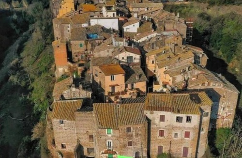 Corchiano House | Residence Overlooking Infinity