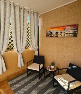 Zona XXXIII Acilia Sud Apartment | Residenza Giardino di Roma