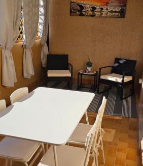 Zona XXXIII Acilia Sud Apartment | Residenza Giardino di Roma