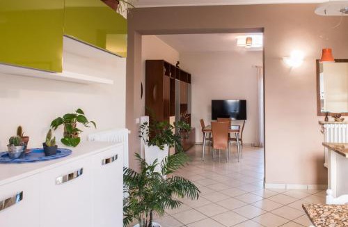 Fornole Apartment | Riní House,casa elegante affacciata sulla valle umbra
