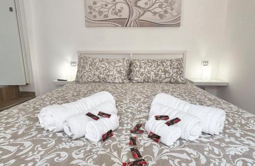 Rione Sanita Apartment | Rione Sanità House - casa Borghesia, luminosa nel cuore autentico di Napoli