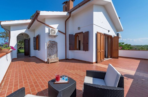 Ortona Villa | Ripari Di Giobbe 6+2, Emma Villas
