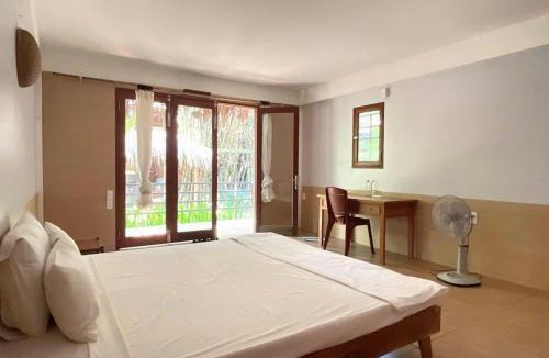 Hoi An Apartment | Riverside Retreat with Pool, 10 min to Old Town