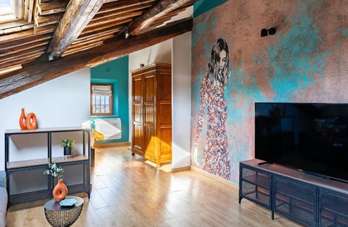 Grottaferrata Apartment | Roma 20min-Elegante Loft Storico Grottaferrata