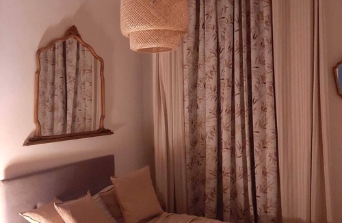 Campitelli Apartment | Roman Holiday (historical building from 12th century, 200m from the coliseum)