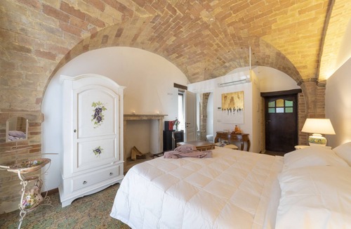 Poggio Morello Bed & Breakfast | Romantic double with private bathroom