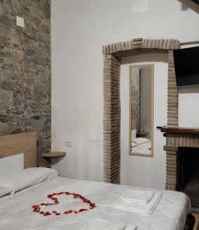 Lake Bracciano Apartment | Romantic House-Il Rifugio del Lago fronte lago