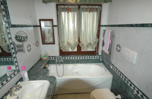 Zona XIX Casal Morena Apartment | Romantic Rome in a Deluxe apartment for 2 people, Jacuzzi