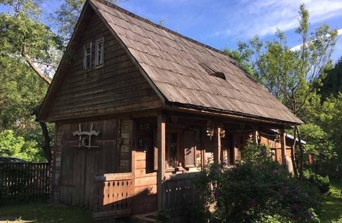 Viseu de Sus House | Romantic wooden house in the midst of a magnificent cultural landscape in the Maramures