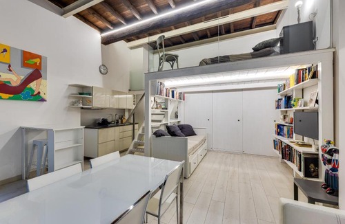 Rione XI Sant'Angelo Apartment | Rome Historic Center LOFT