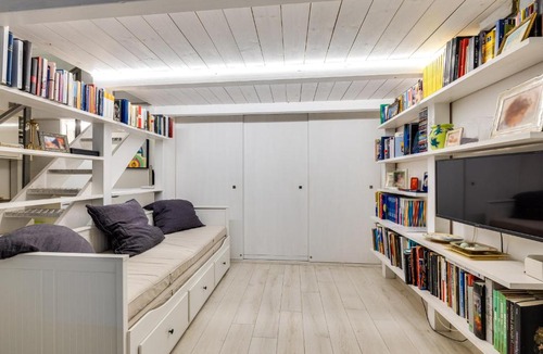 Rione XI Sant'Angelo Apartment | Rome Historic Center LOFT