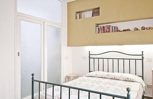 San Giovanni Apartment | Rome: Lovely and cheap flat in the central area Appio -San Giovanni