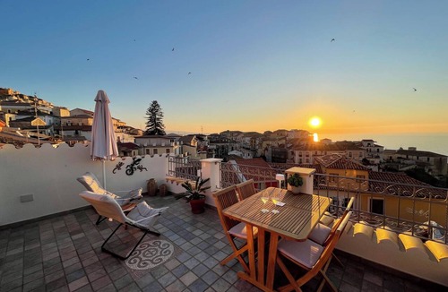 Pizzo Apartment | Rooftop Terrace With sea View in Pizzo old Town