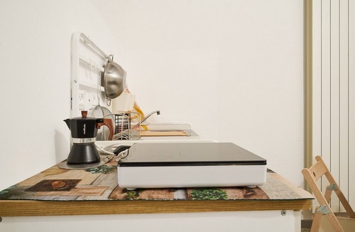 Riotorto Apartment | Room 'Camera 2 - Del Ponti' with Shared Garden, Wi-Fi and Air Conditioning
