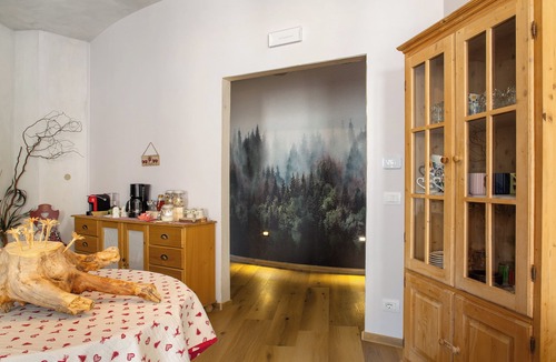 Castello Tesino Apartment | Room 'Con Sauna 2' with Mountain View and Wi-Fi