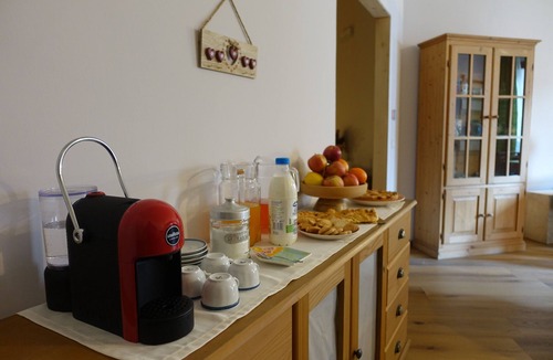 Castello Tesino Apartment | Room 'Con Sauna 2' with Mountain View and Wi-Fi