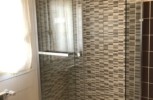 Dese House | Room for 2-3 pers. with private bathroom.